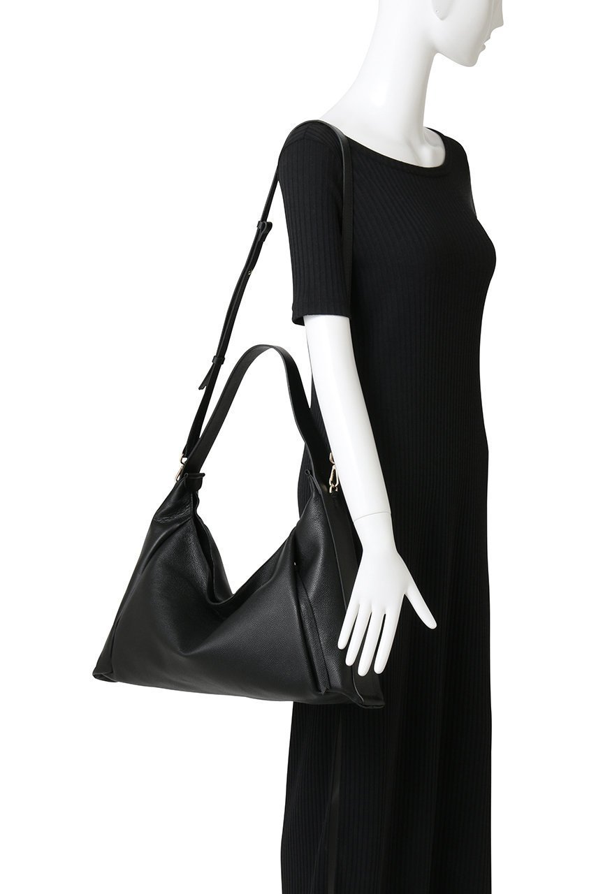 【ロリステッラ/LORISTELLA】のMIA トライアングルショルダーバッグ 人気、トレンドファッション・服の通販 founy(ファニー) 　ファッション　Fashion　レディースファッション　Fashion for Women　バッグ　Bags　スタイリッシュ　Stylish, Fashionable　トライアングル　Triangle, Triangular Shape　ファブリック　Fabric, Textile　フォルム　Silhouette, Form　ポケット　Pocket, Pocket Detail　新作・新入荷　New Arrivals / New In　other-2|ID: prp329100004709257 ipo3291000000034016042