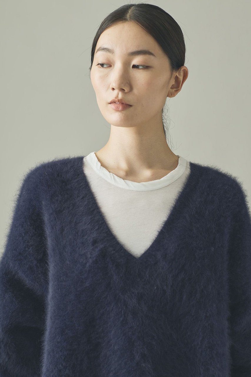 【カレンソロジー/Curensology】のFOXカシミヤVネックニットプルオーバー 人気、トレンドファッション・服の通販 founy(ファニー) 　ファッション　Fashion　レディースファッション　Fashion for Women　トップス・カットソー　Cut & Sew Tops　ニット　Knit Tops & Sweaters　カジュアルプルオーバー・ニットトップス　Pullovers & Knit Tops / Casual Pullovers　Vネックトップス　V-Neck Tops / V-Cut Neckline Shirts　おすすめ　Recommended / Our Picks　エアリー　Airy Texture　ショート　Short, Short Length　ラグジュアリー　Luxury, Elegant　リラックス　Relax, Relaxed Fit　ロング　Long, Long-Length　新作・新入荷　New Arrivals / New In　other-8|ID: prp329100004709338 ipo3291000000034016662