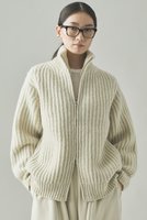 【カレンソロジー/Curensology】のアゼアミニットブルゾン 人気、トレンドファッション・服の通販 founy(ファニー) ファッション Fashion レディースファッション Fashion for Women アウター Coat / Outerwear Collection レディースジャケット・軽アウター Jackets ブルゾンジャケット・スポーティアウター Blouson Jackets おすすめ Recommended / Our Picks インナー Innerwear ジャケット Jacket, Outerwear タートル Turtleneck, Turtle Collar バランス Balance, Style Balance ブルゾン Blouson, Bomber Jacket ポケット Pocket, Pocket Detail エレガント 上品 Elegant 畦 Ribbed Knit |ID:prp329100004709346