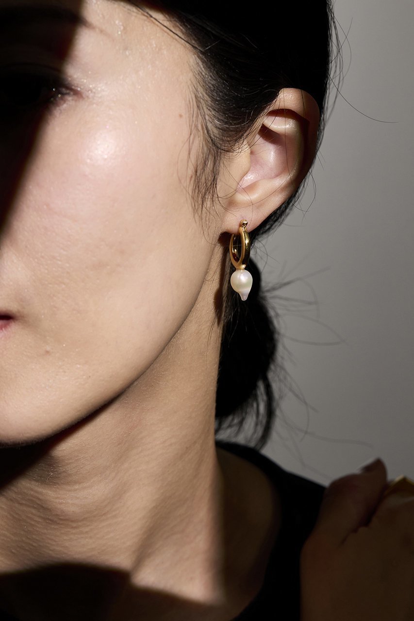 【レム/Lemme】のStuds Pearl Hoop ピアス 人気、トレンドファッション・服の通販 founy(ファニー) 　ファッション　Fashion　レディースファッション　Fashion for Women　ジュエリー　Jewelry　ファッションリング　Fashion Rings　イヤリング・フープ・ドロップタイプ　Hoop, Drop & Clip Earrings　イヤリング　Earrings　シンプル　Simple, Minimal　スタッズ　Studs, Metal Accents　パール　Pearl, Pearl Accent　フォルム　Silhouette, Form　フープ　Hoop, Hoop Earrings　エレガント 上品　Elegant　新作・新入荷　New Arrivals / New In　other-5|ID: prp329100004710671 ipo3291000000034027405