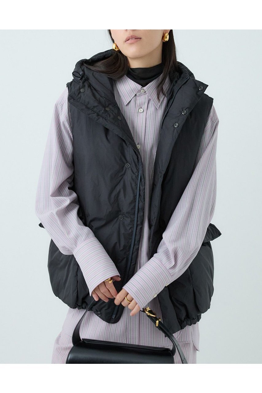 【カオス/Chaos】のREMI RELIEF別注ダウンベスト 人気、トレンドファッション・服の通販 founy(ファニー) 　ファッション　Fashion　レディースファッション　Fashion for Women　アウター　Coat / Outerwear Collection　レディースジャケット・軽アウター　Jackets　軽量　Lightweight, Ultra Light　ジャケット　Jacket, Outerwear　ダウン　Down, Puffer　人気　Popular, Best Seller　フロント　Front, Front Design　ベスト　Vest, Waistcoat　ポケット　Pocket, Pocket Detail　別注　Limited Edition, Custom Order　おすすめ　Recommended / Our Picks　2023年　2023　2023-2024秋冬・A/W　Autumn/Winter 2023–24 AW23–24　新作・新入荷　New Arrivals / New In　 other-1|ID: prp329100004710727 ipo3291000000034027818