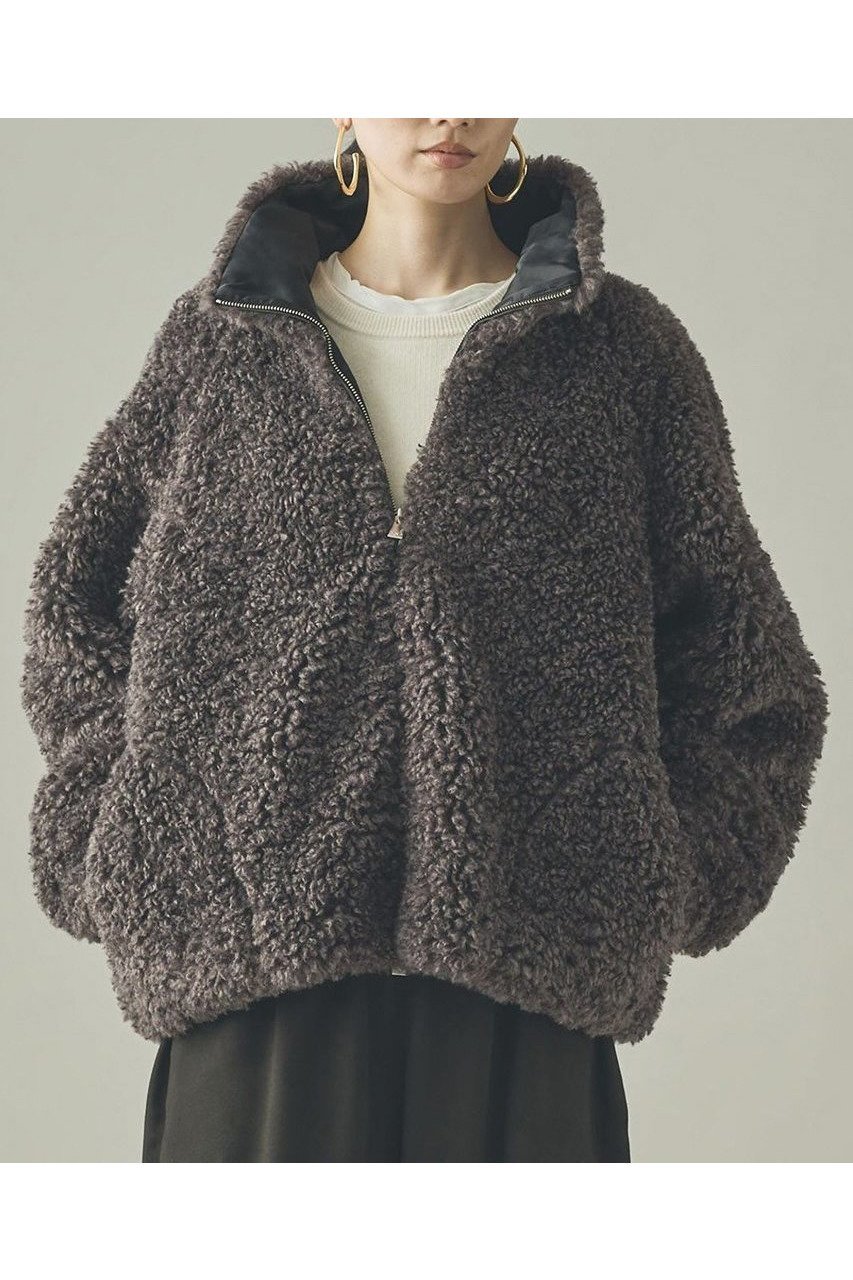 【カレンソロジー/Curensology】のリバーフェイクファーブルゾン インテリア・キッズ・メンズ・レディースファッション・服の通販 founy(ファニー) 　ファッション　Fashion　レディースファッション　Fashion for Women　アウター　Coat / Outerwear Collection　レディースジャケット・軽アウター　Jackets　ブルゾンジャケット・スポーティアウター　Blouson Jackets　イタリア　Italy　インナー　Innerwear　サテン　Satin, Glossy Fabric　ジャケット　Jacket, Outerwear　スタンド　Stand Collar, Upright Stand　タフタ　Taffeta, Structured Fabric　フェイクファー　Faux Fur, Imitation Fur　ブルゾン　Blouson, Bomber Jacket　リバーシブル　Reversible, Two-Sided　エレガント 上品　Elegant　新作・新入荷　New Arrivals / New In　防寒　Cold Protection, Winter-Ready　ブラック|ID: prp329100004710753 ipo3291000000034028029