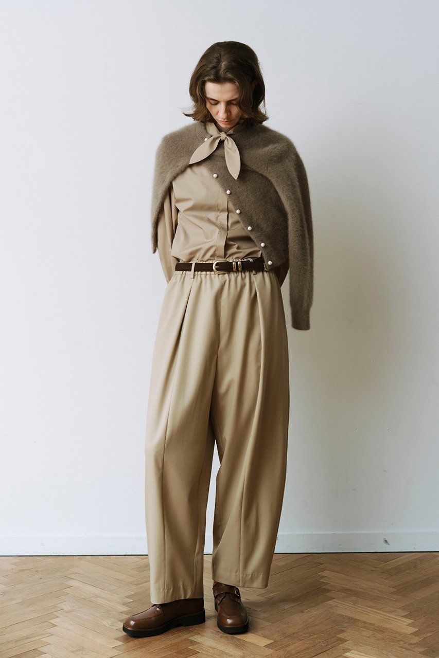 【マルティニーク/martinique】のFOXカシミヤパールカーディガン(一部WEB限定カラー ) 人気、トレンドファッション・服の通販 founy(ファニー) 　ファッション　Fashion　レディースファッション　Fashion for Women　トップス・カットソー　Cut & Sew Tops　ニット　Knit Tops & Sweaters　カーディガン・羽織り　Layered Style Cardigans　おすすめ　Recommended / Our Picks　アンゴラ　Angora Knitwear　カーディガン　Cardigan, Knitwear　パール　Pearl, Pearl Accent　ラグジュアリー　Luxury, Elegant　再入荷　Restock / Back in Stock　定番　Standard, Basic Item　羽織　Haori, Light Jacket　other-2|ID: prp329100004712213 ipo3291000000035754382