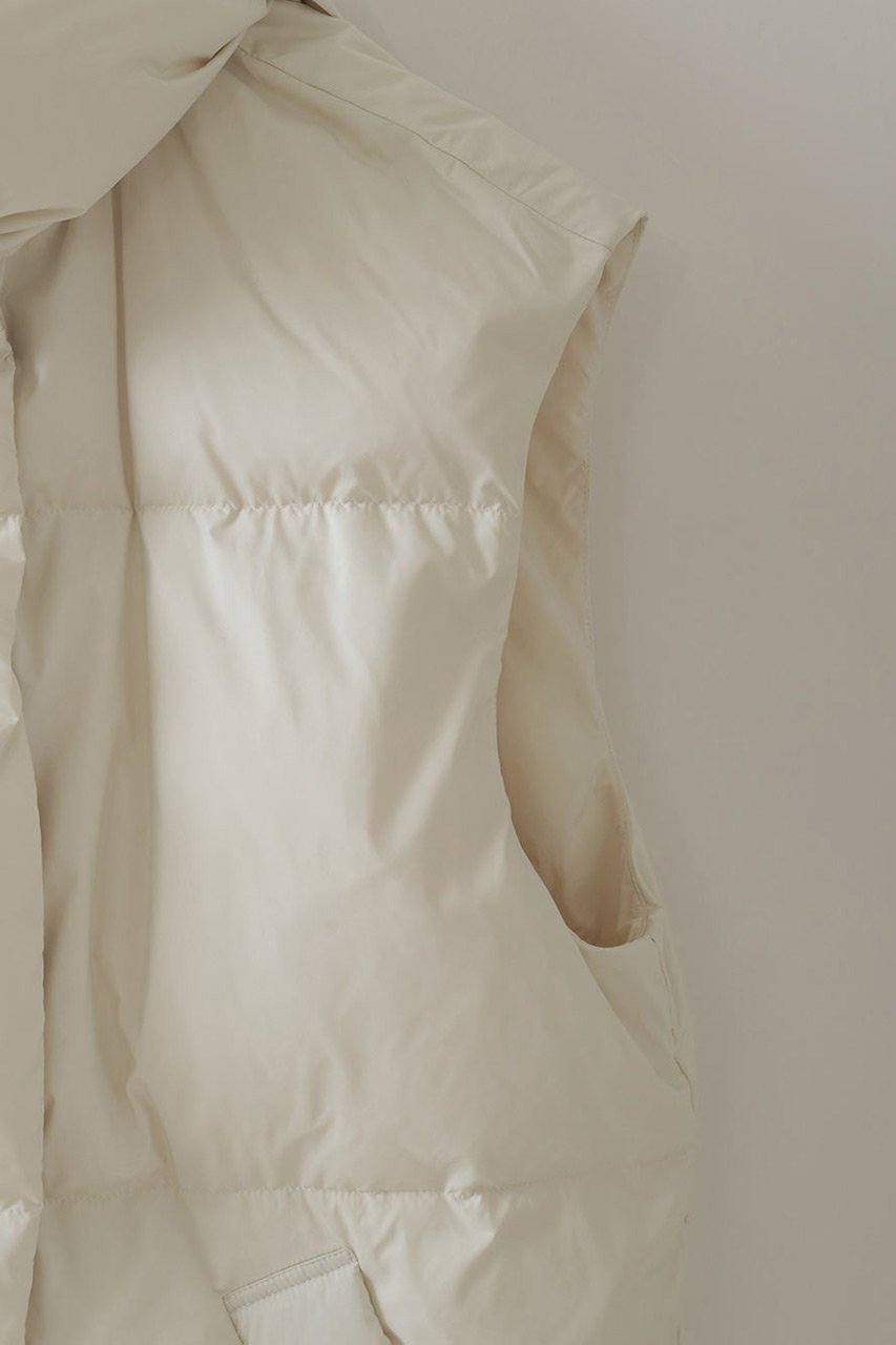 【ハー/HER.】の【10/2 12:00販売開始】フーデッドダウンベスト 人気、トレンドファッション・服の通販 founy(ファニー) 　ファッション　Fashion　レディースファッション　Fashion for Women　アウター　Coat / Outerwear Collection　レディースジャケット・軽アウター　Jackets　インナー　Innerwear　ジャケット　Jacket, Outerwear　ダウン　Down, Puffer　フォルム　Silhouette, Form　ベスト　Vest, Waistcoat　ボックス　Boxy, Box Shape　新作・新入荷　New Arrivals / New In　other-3|ID: prp329100004713033 ipo3291000000034046523