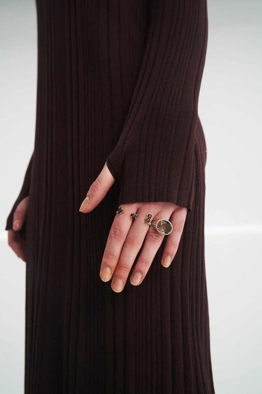 【その他のブランド/Other】の【9/30 12:00販売開始】Vneck knit dress 人気、トレンドファッション・服の通販 founy(ファニー) 　ファッション　Fashion　レディースファッション　Fashion for Women　ワンピース　Dresses　フォーマル・パーティードレス・結婚式用ドレス　Elegant & Casual Dresses　チュニック　Tunic Tops & Dresses　エレガント 上品　Elegant　クラシカル　Classical, Vintage-Inspired　ストレート　Straight, Straight Cut　チュニック　Tunic, Long Top　デコルテ　Décolleté, Neckline　ロング　Long, Long-Length　新作・新入荷　New Arrivals / New In　other-3|ID: prp329100004713061 ipo3291000000034046864