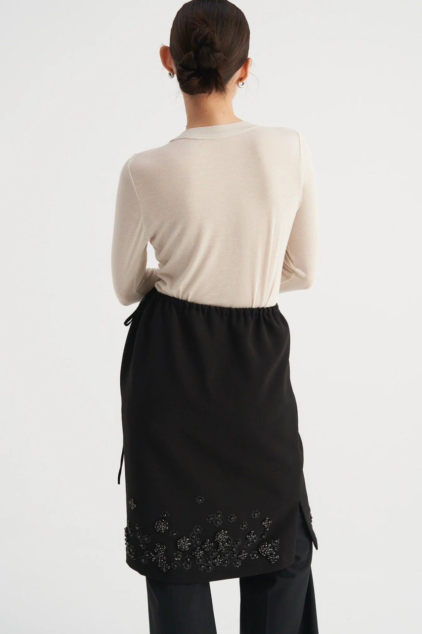 【ヴェニカ/Venica】の【9/30 12:00販売開始】Bijou embroidery skirt 人気、トレンドファッション・服の通販 founy(ファニー) 　ファッション　Fashion　レディースファッション　Fashion for Women　スカート　Skirts　ロングスカート　Long Skirts / Maxi & Midi Skirts　ビジュー　Bijou, Jewel-like Accent　ロング　Long, Long-Length　エレガント 上品　Elegant　新作・新入荷　New Arrivals / New In　other-4|ID: prp329100004713071 ipo3291000000034046960