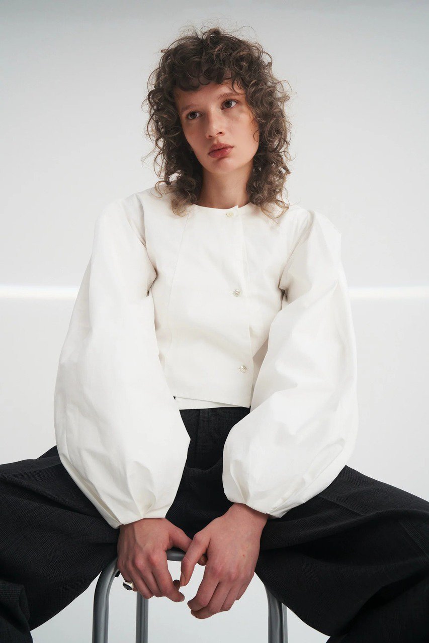 【その他のブランド/Other】の【9/30 12:00販売開始】Balloon sleeve blouse 人気、トレンドファッション・服の通販 founy(ファニー) 　ファッション　Fashion　レディースファッション　Fashion for Women　トップス・カットソー　Cut & Sew Tops　シャツ・ブラウス・オフィスカジュアル　Elegant Blouses & Button-Ups　クラシック　Classic, Timeless Style　クロップド　Cropped, Short Length　コンパクト　Compact, Small Size　シェイプ　Shape, Slim Fit　スリーブ　Sleeve, Long Sleeve / Short Sleeve　バランス　Balance, Style Balance　バルーン　Balloon, Balloon Silhouette　ロング　Long, Long-Length　新作・新入荷　New Arrivals / New In　other-5|ID: prp329100004713073 ipo3291000000034046981