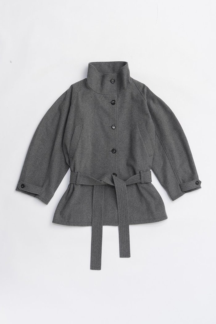 【プランク プロジェクト/PRANK PROJECT】のウールケープショートコート インテリア・キッズ・メンズ・レディースファッション・服の通販 founy(ファニー) https://founy.com/ ファッション Fashion レディースファッション Fashion for Women アウター Coat / Outerwear Collection コート・ロングコート・ピーコート Long Coats, Peacoats & More おすすめ Recommended / Our Picks ショート Short, Short Length スウェット / スエット Sweatshirt, Sweatwear スタンド Stand Collar, Upright Stand 新作・新入荷 New Arrivals / New In 羽織 Haori, Light Jacket |ID: prp329100004714145 ipo3291000000034057692