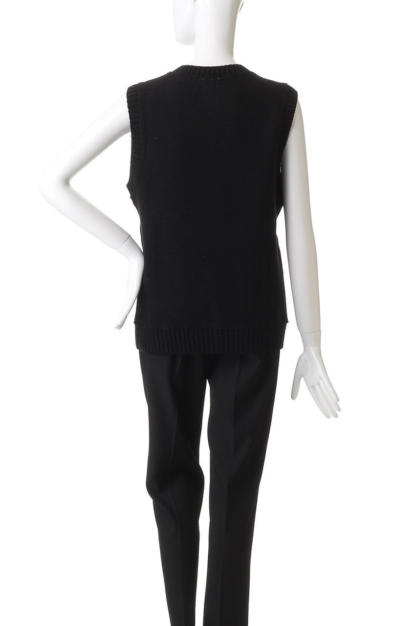 【ヌメロ ヴェントゥーノ/N°21】のアーガイル ニットベスト 人気、トレンドファッション・服の通販 founy(ファニー) 　ファッション　Fashion　レディースファッション　Fashion for Women　トップス・カットソー　Cut & Sew Tops　ニット　Knit Tops & Sweaters　ベスト&ジレ / 重ね着スタイル　Vests & Gilets　カジュアルプルオーバー・ニットトップス　Pullovers & Knit Tops / Casual Pullovers　スタイリッシュ　Stylish, Fashionable　スタッズ　Studs, Metal Accents　ベスト　Vest, Waistcoat　other-4|ID: prp329100004715374 ipo3291000000035744054