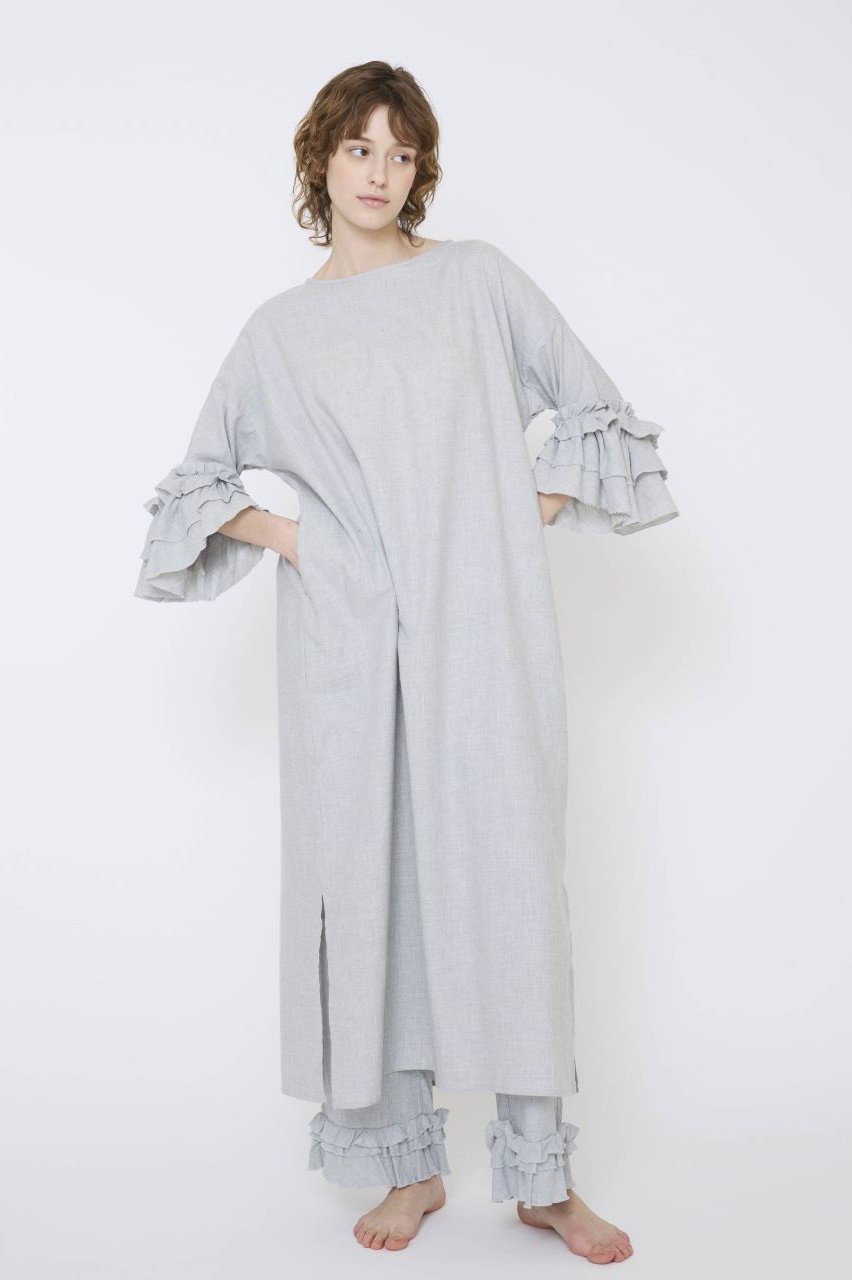 【ナナデェコール/nanadecor / GOODS】のローズマリーフリルロングドレス 人気、トレンドファッション・服の通販 founy(ファニー) 　スリーブ　Sleeve, Long Sleeve / Short Sleeve　ドレス　Dress, One-Piece　パジャマ　Pajamas, Sleepwear　フリル　Frill, Ruffle　リラックス　Relax, Relaxed Fit　ロング　Long, Long-Length　新作・新入荷　New Arrivals / New In　旅行　Travel　other-6|ID: prp329100004715499 ipo3291000000034069304