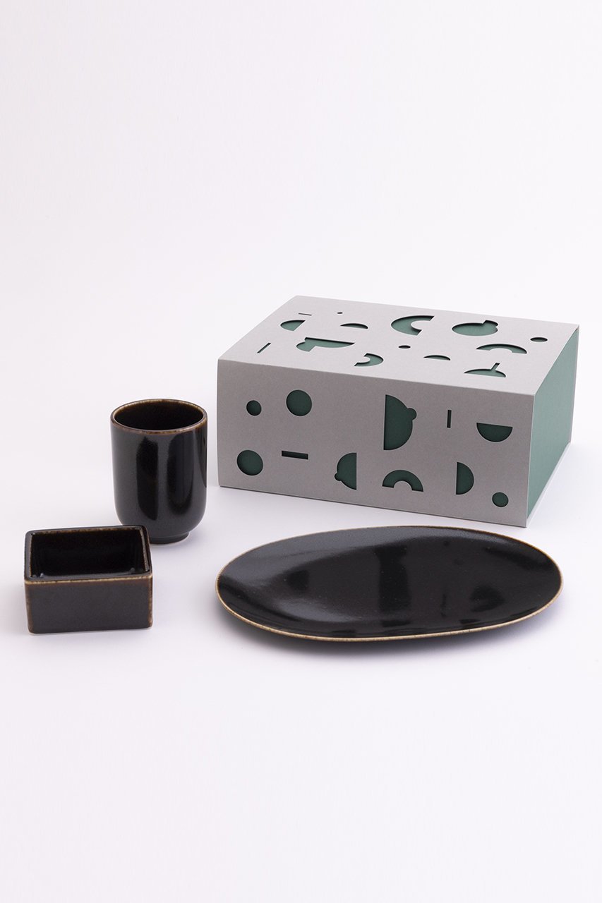 【エディションズ/EDITIONS / GOODS】のギフト おひとりさまセット インテリア・キッズ・メンズ・レディースファッション・服の通販 founy(ファニー) 　おすすめ　Recommended / Our Picks　オーバル　Oval Design　ギフト プレゼント　Gift / Present　グラス　Glass, Eyewear　テーブル　Table, Dining Table　プレート　Plate, Dish　ベーシック　Basic, Essential　ボックス　Boxy, Box Shape　ブラック|ID: prp329100004715518 ipo3291000000035726250