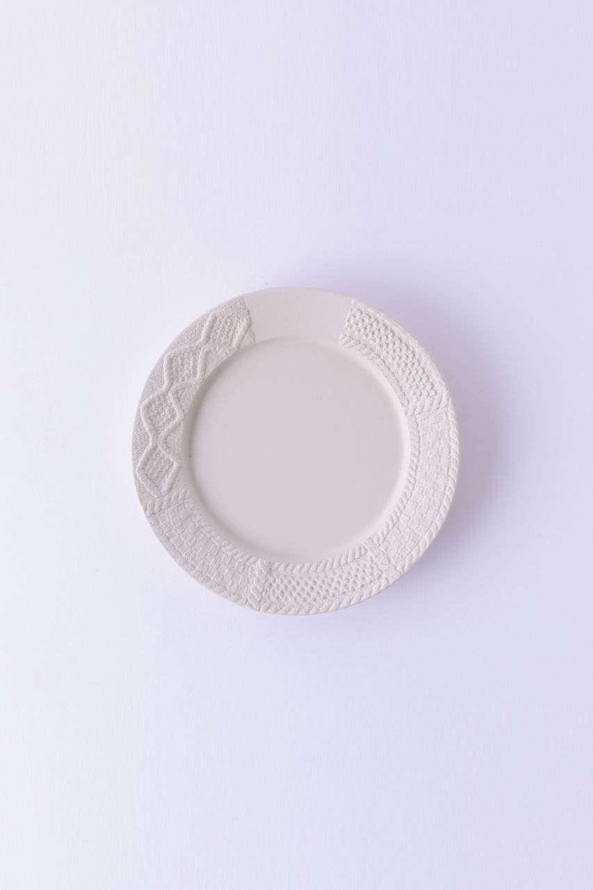 【エディションズ/EDITIONS / GOODS】のknitプレート S インテリア・キッズ・メンズ・レディースファッション・服の通販 founy(ファニー) 　お家時間・ステイホーム　Stay Home / At Home　テーブル　Table, Dining Table　プレート　Plate, Dish　ホーム・キャンプ・アウトドア・お取り寄せ　Home Living / Home & Lifestyle / Camping Gear / Outdoor Camping　キッチン・ダイニング　Kitchen & Dining Essentials. Stylish & Functional Tableware　キッチン家電・キッチン用品　Kitchen Appliances & Tools　White Dot|ID: prp329100004715523 ipo3291000000035971166