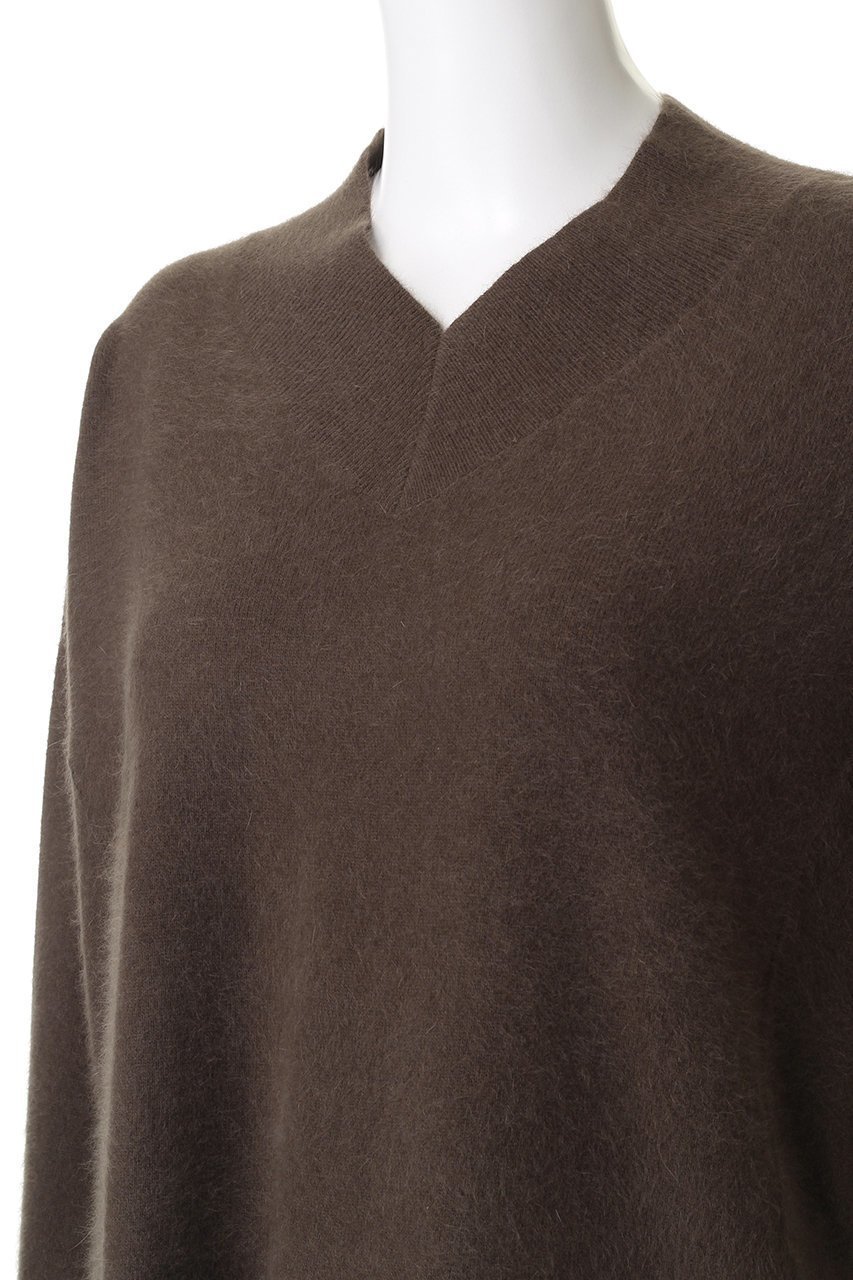 【ランバン オン ブルー/LANVIN en Bleu】のラクーンVネックニット 人気、トレンドファッション・服の通販 founy(ファニー) 　ファッション　Fashion　レディースファッション　Fashion for Women　トップス・カットソー　Cut & Sew Tops　ニット　Knit Tops & Sweaters　カジュアルプルオーバー・ニットトップス　Pullovers & Knit Tops / Casual Pullovers　Vネックトップス　V-Neck Tops / V-Cut Neckline Shirts　エレガント 上品　Elegant　シンプル　Simple, Minimal　デコルテ　Décolleté, Neckline　新作・新入荷　New Arrivals / New In　other-5|ID: prp329100004716596 ipo3291000000034078732