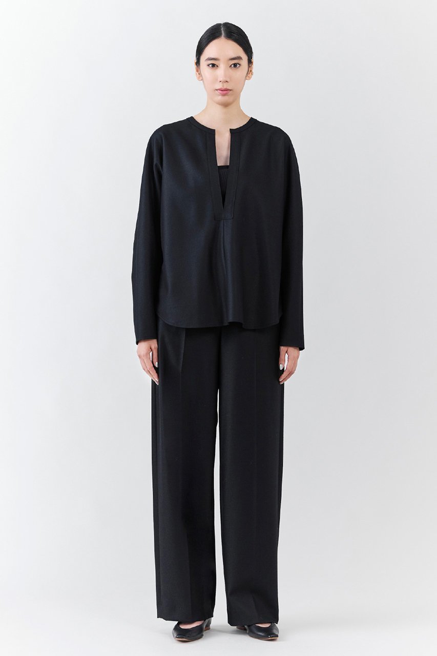 【エステータ/esteta】のウールツイルジャージー スリットネック ブラウス 人気、トレンドファッション・服の通販 founy(ファニー) 　ファッション　Fashion　レディースファッション　Fashion for Women　トップス・カットソー　Cut & Sew Tops　シャツ・ブラウス・オフィスカジュアル　Elegant Blouses & Button-Ups　おすすめ　Recommended / Our Picks　カットソー　Cut and Sewn Top　スリット　Slit, Slit Detail　スリーブ　Sleeve, Long Sleeve / Short Sleeve　タートルネック　Turtleneck, High Neck　デコルテ　Décolleté, Neckline　フロント　Front, Front Design　ロング　Long, Long-Length　other-6|ID: prp329100004716630 ipo3291000000035617414