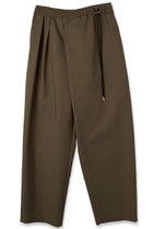 【クルニ/CULLNI】の【UNISEX】シャンブレーギャバジン アシンメトリー 2タック ドローストリング ラップワイドパンツ カーキ|ID: prp329100004716637 ipo3291000000034079033