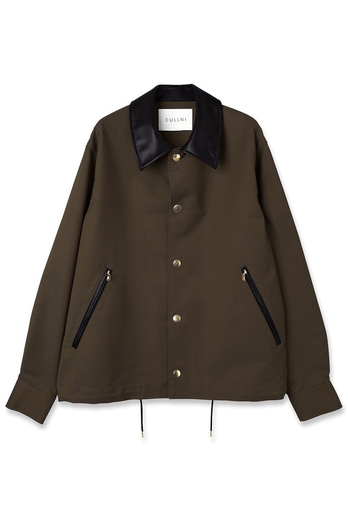 【クルニ/CULLNI】の【UNISEX】シャンブレーギャバジン ドットボタン コーチジャケット インテリア・キッズ・メンズ・レディースファッション・服の通販 founy(ファニー) https://founy.com/ ファッション Fashion レディースファッション Fashion for Women アウター Coat / Outerwear Collection レディースジャケット・軽アウター Jackets ユニセックス Unisex, Genderless ジャケット Jacket, Outerwear スタンド Stand Collar, Upright Stand ドット Polka Dot, Dot Pattern ドローコード Drawcord, Drawstring Cord フェイクレザー Faux Leather, PU Leather ポケット Pocket, Pocket Detail エレガント 上品 Elegant 新作・新入荷 New Arrivals / New In |ID: prp329100004716643 ipo3291000000034079100
