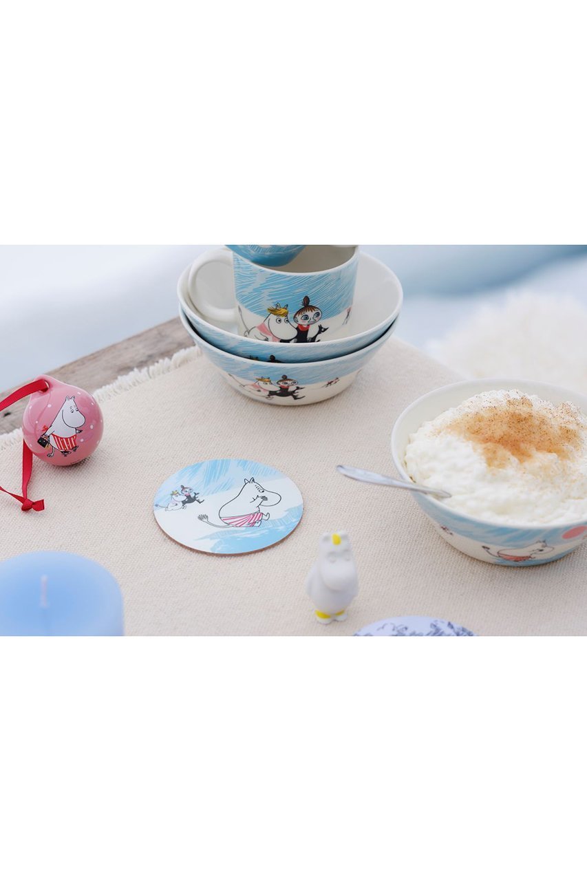 【ムーミン バイ アラビア/MOOMIN by ARABIA / GOODS】のムーミン アイス スイミング 2025 ウィンター ボウル 15cm 人気、トレンドファッション・服の通販 founy(ファニー) 　イラスト　Illustration　ギフト プレゼント　Gift / Present　コレクション　Collection, Seasonal Line　スポーツ　Sports, Activewear　チェック　Check, Plaid, Tartan　テーブル　Table, Dining Table　冬　Winter / This Winter　新作・新入荷　New Arrivals / New In　ホーム・キャンプ・アウトドア・お取り寄せ　Home Living / Home & Lifestyle / Camping Gear / Outdoor Camping　キッチン・ダイニング　Kitchen & Dining Essentials. Stylish & Functional Tableware　キッチン家電・キッチン用品　Kitchen Appliances & Tools　other-3|ID: prp329100004716648 ipo3291000000034079145