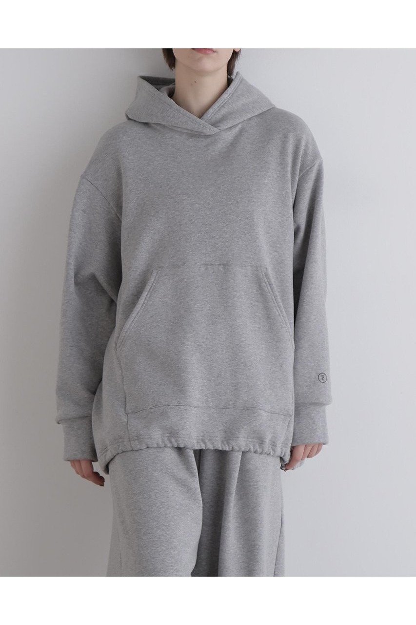 【ル フィル/LE PHIL】の《LE PHIL SPORTS》バック裏毛ビッグフーディー 人気、トレンドファッション・服の通販 founy(ファニー) 　ファッション　Fashion　レディースファッション　Fashion for Women　トップス・カットソー　Cut & Sew Tops　シャツ・ブラウス・オフィスカジュアル　Elegant Blouses & Button-Ups　レディースパーカー・カジュアルフーディー　Casual Hoodies & Sweatshirts　ロングTシャツ・Tシャツ　Longline T-Shirts & Tees　スウェット・クルーネックトップス　Sweatshirts & Crewnecks / Relaxed Fit Sweat Tops　カットソー・ベーシックTシャツ　Cut-and-Sewn Tops / Stretch Tees & Basics　スタンダード　Standard, Basic　ビッグ　Big, Oversized　フロント　Front, Front Design　ポケット　Pocket, Pocket Detail　冬　Winter / This Winter　other-2|ID: prp329100004717760 ipo3291000000034089717