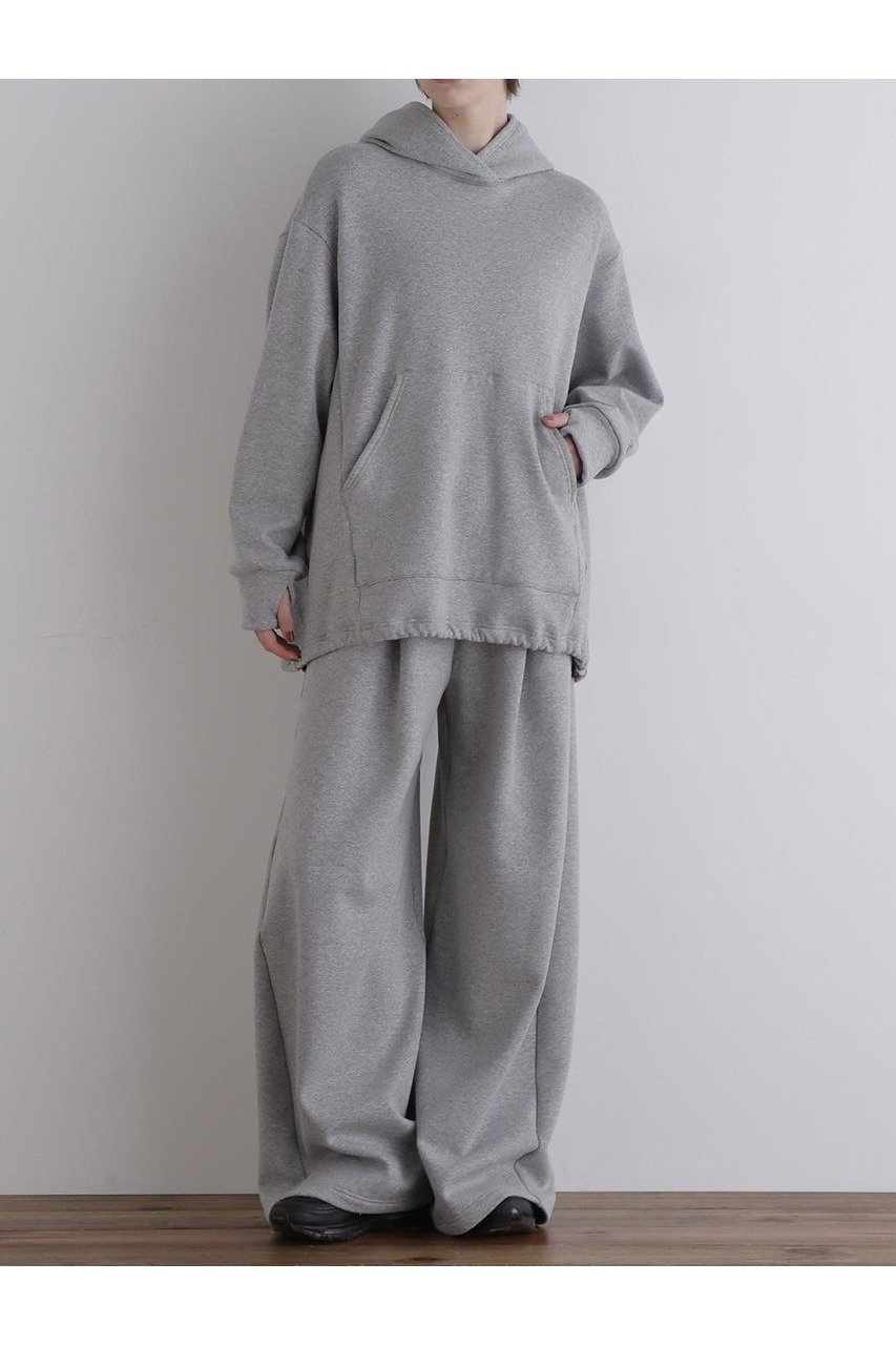 【ル フィル/LE PHIL】の《LE PHIL SPORTS》バック裏毛ビッグフーディー 人気、トレンドファッション・服の通販 founy(ファニー) 　ファッション　Fashion　レディースファッション　Fashion for Women　トップス・カットソー　Cut & Sew Tops　シャツ・ブラウス・オフィスカジュアル　Elegant Blouses & Button-Ups　レディースパーカー・カジュアルフーディー　Casual Hoodies & Sweatshirts　ロングTシャツ・Tシャツ　Longline T-Shirts & Tees　スウェット・クルーネックトップス　Sweatshirts & Crewnecks / Relaxed Fit Sweat Tops　カットソー・ベーシックTシャツ　Cut-and-Sewn Tops / Stretch Tees & Basics　スタンダード　Standard, Basic　ビッグ　Big, Oversized　フロント　Front, Front Design　ポケット　Pocket, Pocket Detail　冬　Winter / This Winter　other-3|ID: prp329100004717760 ipo3291000000034089718