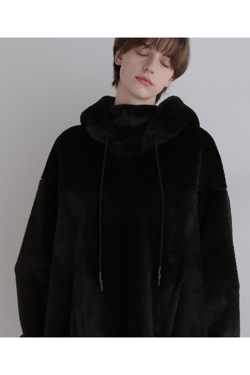 【ル フィル/LE PHIL】の《LE PHIL SPORTS》フェイクファービッグフーディー 人気、トレンドファッション・服の通販 founy(ファニー) 　ファッション　Fashion　レディースファッション　Fashion for Women　トップス・カットソー　Cut & Sew Tops　シャツ・ブラウス・オフィスカジュアル　Elegant Blouses & Button-Ups　レディースパーカー・カジュアルフーディー　Casual Hoodies & Sweatshirts　ロングTシャツ・Tシャツ　Longline T-Shirts & Tees　スウェット・クルーネックトップス　Sweatshirts & Crewnecks / Relaxed Fit Sweat Tops　カットソー・ベーシックTシャツ　Cut-and-Sewn Tops / Stretch Tees & Basics　スタンダード　Standard, Basic　フェイクファー　Faux Fur, Imitation Fur　リラックス　Relax, Relaxed Fit　レギンス　Leggings, Stretch Pants　冬　Winter / This Winter　other-6|ID: prp329100004717761 ipo3291000000034089730