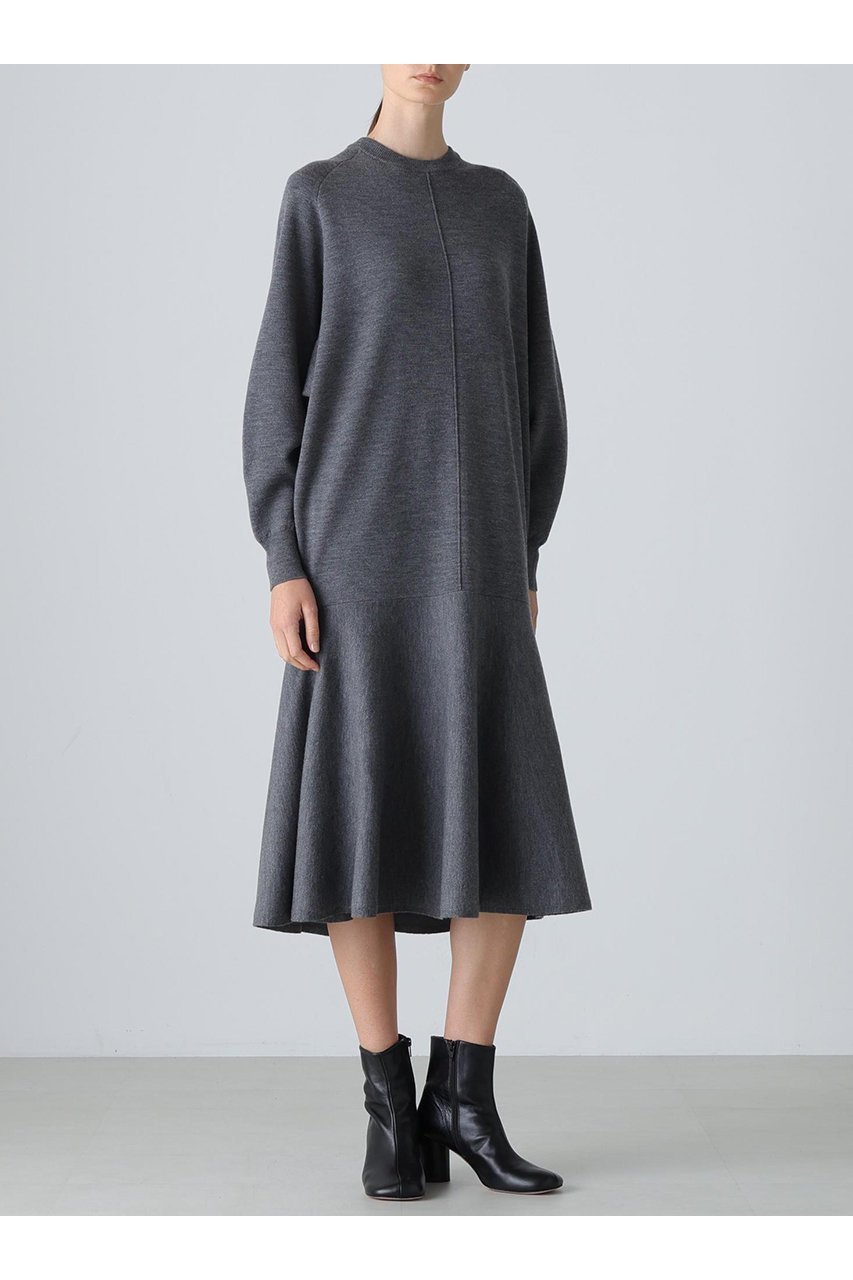 【アドーア/ADORE】のピュアウールニット 人気、トレンドファッション・服の通販 founy(ファニー) 　ファッション　Fashion　レディースファッション　Fashion for Women　トップス・カットソー　Cut & Sew Tops　ニット　Knit Tops & Sweaters　カジュアルプルオーバー・ニットトップス　Pullovers & Knit Tops / Casual Pullovers　スリーブ　Sleeve, Long Sleeve / Short Sleeve　ドレス　Dress, One-Piece　ペプラム　Peplum, Flared Hem　エレガント 上品　Elegant　other-2|ID: prp329100004717766 ipo3291000000034089770