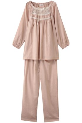 【イクコ/IKUKO / GOODS】 ビンテージサテンレースパジャマ人気、トレンドファッション・服の通販 founy(ファニー) ギャザー Gathered, Ruffled クラシカル Classical, Vintage-Inspired サテン Satin, Glossy Fabric スリーブ Sleeve, Long Sleeve / Short Sleeve パジャマ Pajamas, Sleepwear フェミニン Feminine, Girly リボン Ribbon, Bow レース Lace, Lace Fabric ロング Long, Long-Length 新作・新入荷 New Arrivals / New In |ID:prp329100004717773