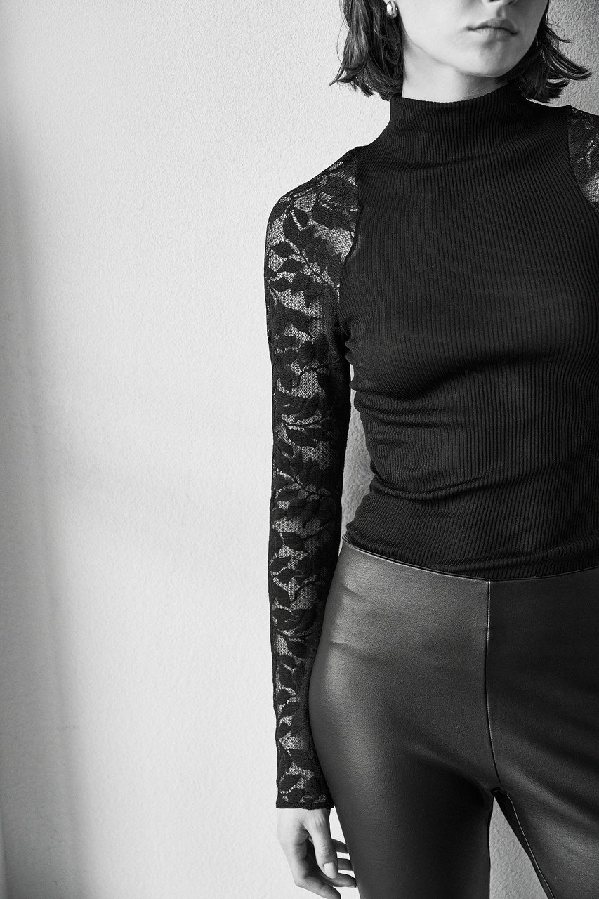 【アロマティック/AROMATIQUE】のロングスリーブ 人気、トレンドファッション・服の通販 founy(ファニー) 　ファッション　Fashion　レディースファッション　Fashion for Women　下着・ランジェリー　Lingerie & Intimates　その他ランジェリー・インナーアイテム　Other Lingerie / Intimates　インナー　Innerwear　スウェット / スエット　Sweatshirt, Sweatwear　スリーブ　Sleeve, Long Sleeve / Short Sleeve　ドッキング　Docking, Mixed Material　ランジェリー　Lingerie, Intimate Wear　リーフ　Leaf, Botanical Leaf　レース　Lace, Lace Fabric　ロング　Long, Long-Length　新作・新入荷　New Arrivals / New In　A/W・秋冬　Autumn/Winter　other-7|ID: prp329100004717779 ipo3291000000034089872