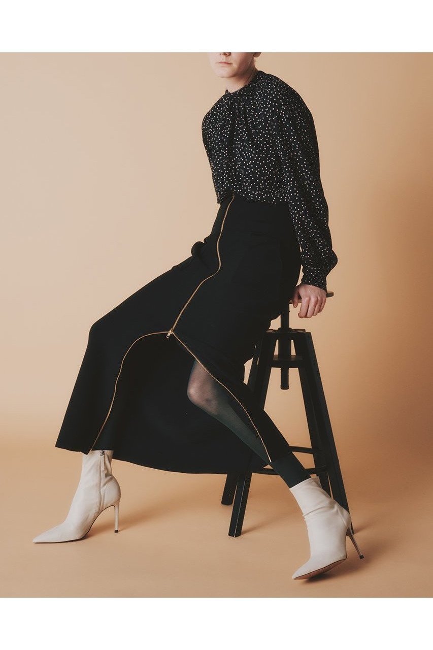【ルームエイト/Room no.8】の【Room no.8 BLACK】GARTER リブ ジップ アップ スカート 人気、トレンドファッション・服の通販 founy(ファニー) 　ファッション　Fashion　レディースファッション　Fashion for Women　スカート　Skirts　ロングスカート　Long Skirts / Maxi & Midi Skirts　ジップ　Zip, Zipper　フォルム　Silhouette, Form　フロント　Front, Front Design　ラグジュアリー　Luxury, Elegant　ロング　Long, Long-Length　新作・新入荷　New Arrivals / New In　other-6|ID: prp329100004717850 ipo3291000000034090387