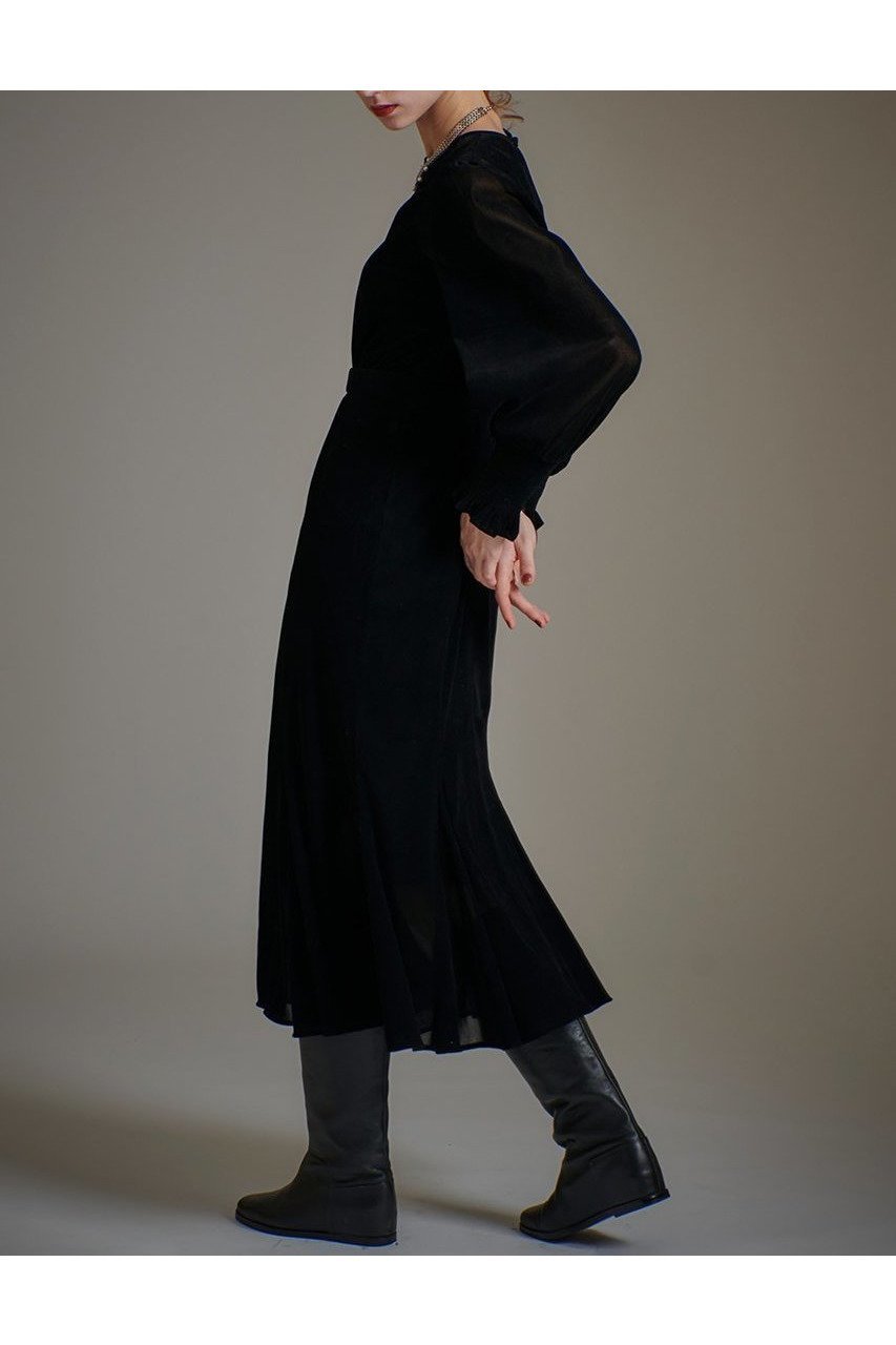 【アルアバイル/allureville】の【LOULOU WILLOUGHBY】チュールフロッキーマーメイドワンピース 人気、トレンドファッション・服の通販 founy(ファニー) 　ファッション　Fashion　レディースファッション　Fashion for Women　ワンピース　Dresses　チュニック　Tunic Tops & Dresses　なめらか　Smooth, Silky Texture　カフス　Cuff Design　クラシカル　Classical, Vintage-Inspired　クラシック　Classic, Timeless Style　シャーリング　Shirring, Ruched　チュニック　Tunic, Long Top　チュール　Tulip, Tulip Motif　ドレス　Dress, One-Piece　ベロア　Velour, Soft Velvet　マーメイド　Mermaid, Fishtail Silhouette　ロング　Long, Long-Length　エレガント 上品　Elegant　新作・新入荷　New Arrivals / New In　other-2|ID: prp329100004717945 ipo3291000000034091048