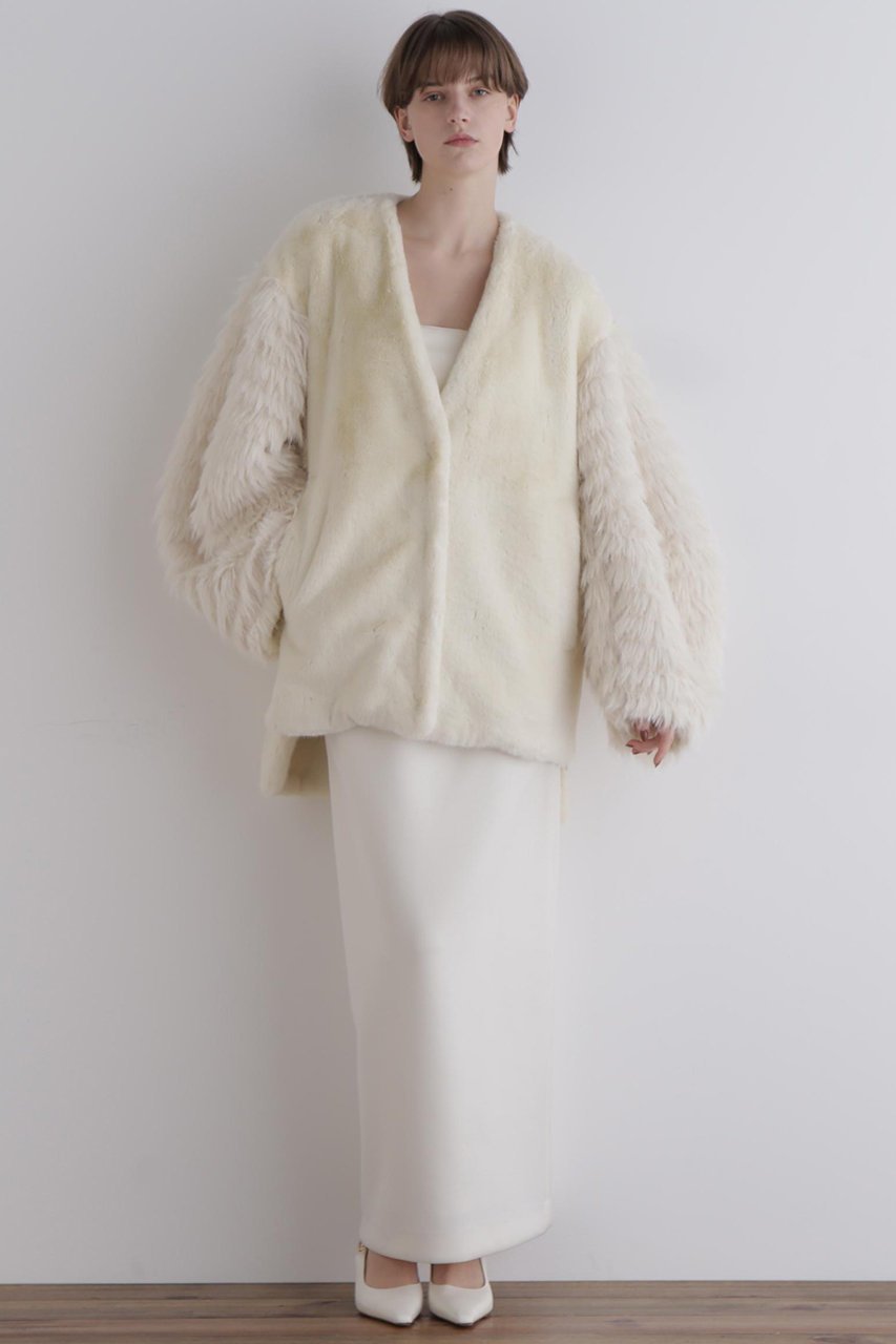 【ル フィル/LE PHIL】のフェイクファーコンビジャケット 人気、トレンドファッション・服の通販 founy(ファニー) 　ファッション　Fashion　レディースファッション　Fashion for Women　アウター　Coat / Outerwear Collection　レディースジャケット・軽アウター　Jackets　おすすめ　Recommended / Our Picks　なめらか　Smooth, Silky Texture　カーディガン　Cardigan, Knitwear　ジャケット　Jacket, Outerwear　スタンダード　Standard, Basic　スリット　Slit, Slit Detail　フェイクファー　Faux Fur, Imitation Fur　新作・新入荷　New Arrivals / New In　other-3|ID: prp329100004717967 ipo3291000000034091197