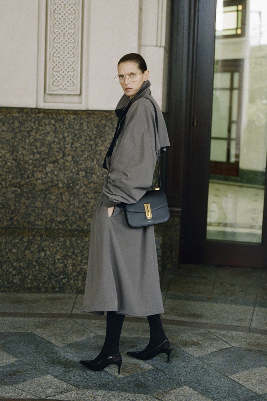 【デメリエー ロンドン/DEMELLIER LONDON】のTHE VANCOUVER ショルダーバッグ 人気、トレンドファッション・服の通販 founy(ファニー) 　ファッション　Fashion　レディースファッション　Fashion for Women　バッグ　Bags　オケージョン　Occasion Wear　コンパクト　Compact, Small Size　ショルダー　Shoulder, Shoulder Strap　スクエア　Square, Square Shape　パーティ　Party, Party Style　フォルム　Silhouette, Form　ポシェット　Pochette, Mini Bag　リュクス　Luxury, Elegant, High-End, Chic　ロング　Long, Long-Length　ロンドン　London Style, British Inspired　新作・新入荷　New Arrivals / New In　other-2|ID: prp329100004717996 ipo3291000000034091531