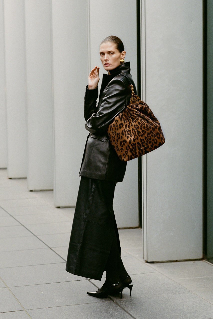 【デメリエー ロンドン/DEMELLIER LONDON】のTHE MIAMI ヘアカーフショルダートート 人気、トレンドファッション・服の通販 founy(ファニー) 　ファッション　Fashion　レディースファッション　Fashion for Women　バッグ　Bags　おすすめ　Recommended / Our Picks　シンプル　Simple, Minimal　リュクス　Luxury, Elegant, High-End, Chic　レオパード　Leopard, Animal Print　ロンドン　London Style, British Inspired　新作・新入荷　New Arrivals / New In　A/W・秋冬　Autumn/Winter　other-2|ID: prp329100004718000 ipo3291000000034091560