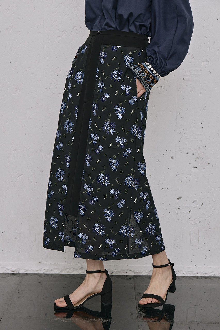 【ロキト/LOKITHO】のフラワー エンブロイダリー ストレート スカート 人気、トレンドファッション・服の通販 founy(ファニー) 　ファッション　Fashion　レディースファッション　Fashion for Women　スカート　Skirts　ロングスカート　Long Skirts / Maxi & Midi Skirts　エンブロイダリー　Embroidery Design　ストレート　Straight, Straight Cut　フラワー　Flower, Floral　フロント　Front, Front Design　ロング　Long, Long-Length　新作・新入荷　New Arrivals / New In　無地　Plain, Solid Color　other-8|ID: prp329100004719397 ipo3291000000034103050