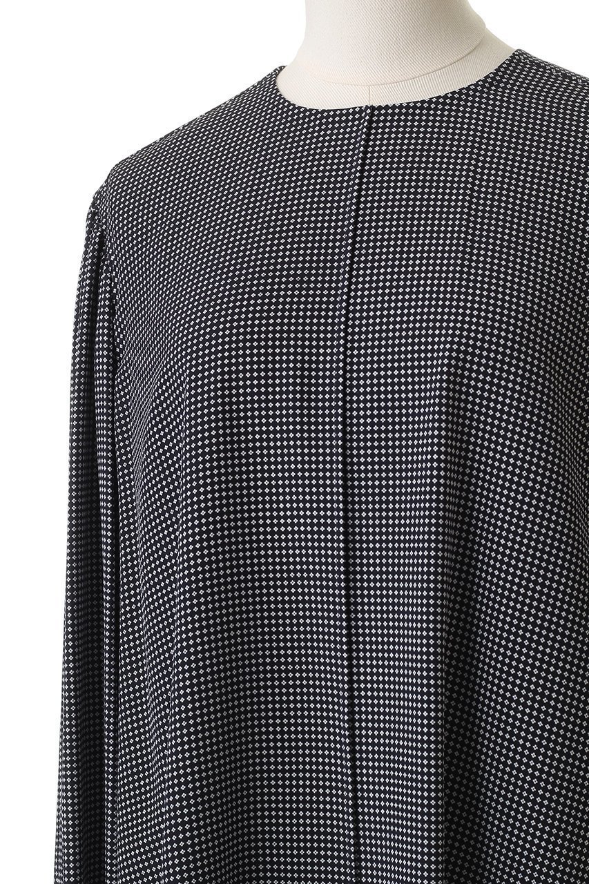 【ブラミンク/BLAMINK】のパターンクルーネックブラウス 人気、トレンドファッション・服の通販 founy(ファニー) 　ファッション　Fashion　レディースファッション　Fashion for Women　トップス・カットソー　Cut & Sew Tops　シャツ・ブラウス・オフィスカジュアル　Elegant Blouses & Button-Ups　ギャザー　Gathered, Ruffled　クラシカル　Classical, Vintage-Inspired　シルク　Silk, 100% Silk　シンプル　Simple, Minimal　スリーブ　Sleeve, Long Sleeve / Short Sleeve　プリント　Print, Printed Pattern　ボックス　Boxy, Box Shape　ボトム　Bottoms, Lower Wear　ロング　Long, Long-Length　エレガント 上品　Elegant　新作・新入荷　New Arrivals / New In　other-5|ID: prp329100004719417 ipo3291000000034103227