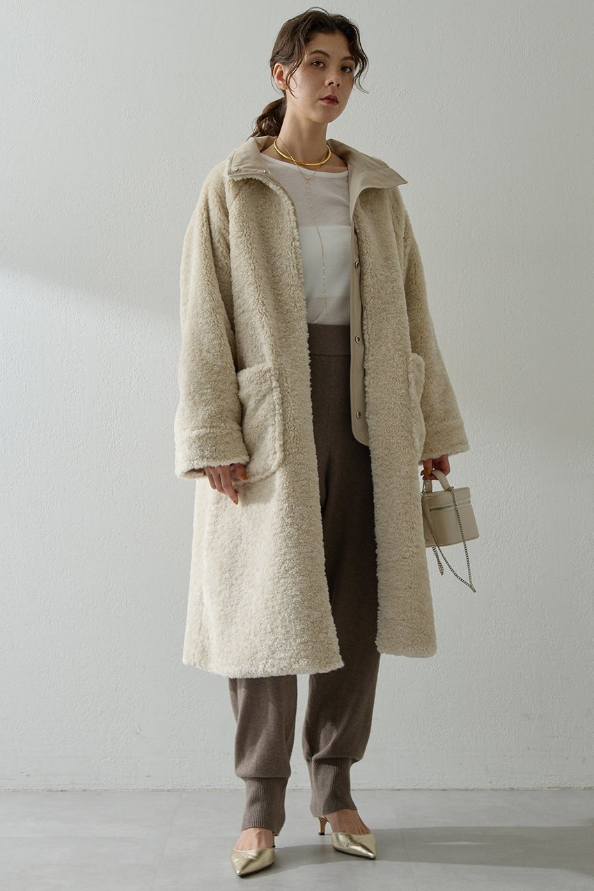 【ウィムガゼット/Whim Gazette】のリバーシブルボアコート インテリア・キッズ・メンズ・レディースファッション・服の通販 founy(ファニー) ファッション Fashion レディースファッション Fashion for Women アウター Coat / Outerwear Collection コート・ロングコート・ピーコート Long Coats, Peacoats & More ストレッチ Stretch, Stretchy Fabric ロング Long, Long-Length エレガント 上品 Elegant 防寒 Cold Protection, Winter-Ready ベージュ|ID: prp329100004720737 ipo3291000000035420195