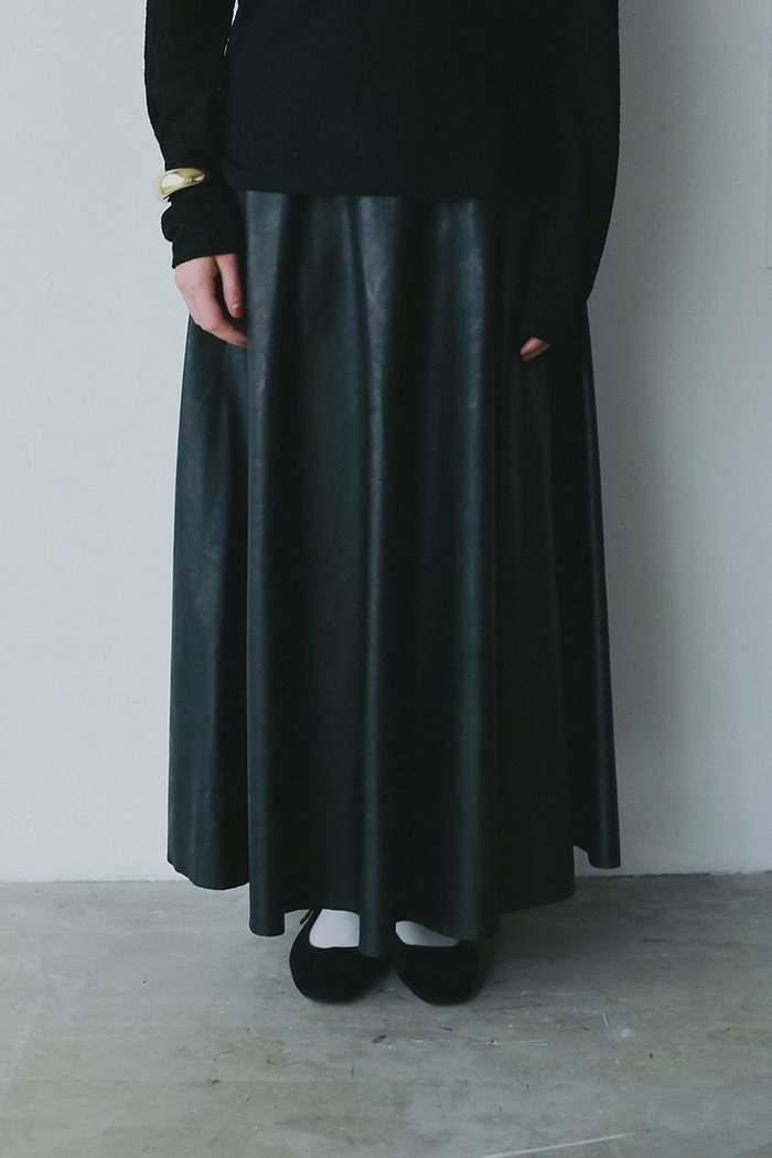 【ハー/HER.】の【10/9 0:00販売開始】フェイクレザーマキシフレアスカート インテリア・キッズ・メンズ・レディースファッション・服の通販 founy(ファニー) https://founy.com/ ファッション Fashion レディースファッション Fashion for Women スカート Skirts Aライン・フレアスカート A-Line & Flared Skirts ロングスカート Long Skirts / Maxi & Midi Skirts フレア Flare, Flared マキシ Maxi, Full Length ロング Long, Long-Length 新作・新入荷 New Arrivals / New In |ID: prp329100004721420 ipo3291000000034121516