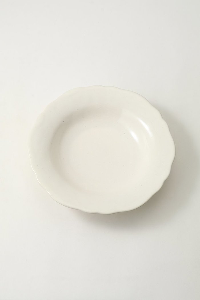 【あわびウェア/Awabi ware / GOODS】の花型中深皿 M インテリア・キッズ・メンズ・レディースファッション・服の通販 founy(ファニー) https://founy.com/ 吸水 Absorbent, Quick-Dry 皿 Plate, Dish テーブル Table, Dining Table フォルム Silhouette, Form ギフト プレゼント Gift / Present 新作・新入荷 New Arrivals / New In ホーム・キャンプ・アウトドア・お取り寄せ Home Living / Home & Lifestyle / Camping Gear / Outdoor Camping キッチン・ダイニング Kitchen & Dining Essentials. Stylish & Functional Tableware キッチン家電・キッチン用品 Kitchen Appliances & Tools |ID: prp329100004721430 ipo3291000000034121602