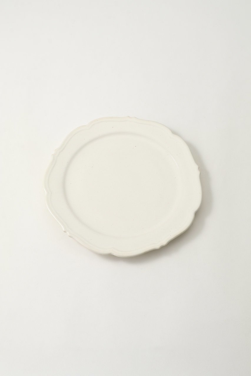 【あわびウェア/Awabi ware / GOODS】の輪花平皿 インテリア・キッズ・メンズ・レディースファッション・服の通販 founy(ファニー) 　吸水　Absorbent, Quick-Dry　テーブル　Table, Dining Table　人気　Popular, Best Seller　フォルム　Silhouette, Form　ギフト プレゼント　Gift / Present　新作・新入荷　New Arrivals / New In　ホーム・キャンプ・アウトドア・お取り寄せ　Home Living / Home & Lifestyle / Camping Gear / Outdoor Camping　キッチン・ダイニング　Kitchen & Dining Essentials. Stylish & Functional Tableware　キッチン家電・キッチン用品　Kitchen Appliances & Tools　白磁|ID: prp329100004721431 ipo3291000000034121608