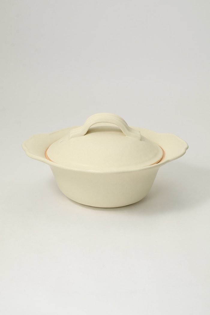 【あわびウェア/Awabi ware / GOODS】の耐熱ココット鍋 インテリア・キッズ・メンズ・レディースファッション・服の通販 founy(ファニー) https://founy.com/ 吸水 Absorbent, Quick-Dry テーブル Table, Dining Table フォルム Silhouette, Form ギフト プレゼント Gift / Present ホーム・キャンプ・アウトドア・お取り寄せ Home Living / Home & Lifestyle / Camping Gear / Outdoor Camping キッチン・ダイニング Kitchen & Dining Essentials. Stylish & Functional Tableware キッチン家電・キッチン用品 Kitchen Appliances & Tools |ID: prp329100004721432 ipo3291000000035940146