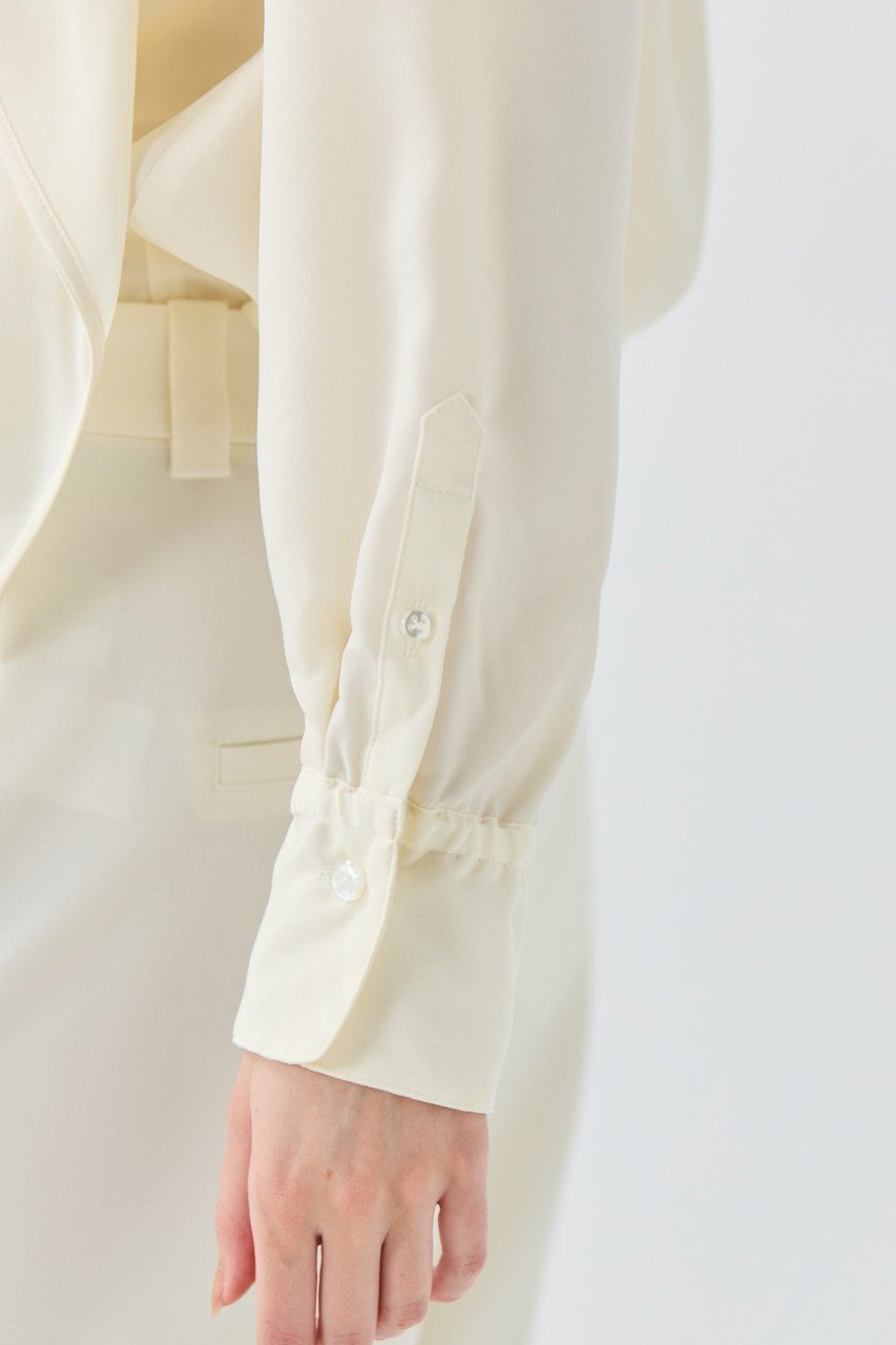 【ティーチ/TEECHI】のラップクロスブラウス 人気、トレンドファッション・服の通販 founy(ファニー) 　ファッション　Fashion　レディースファッション　Fashion for Women　トップス・カットソー　Cut & Sew Tops　シャツ・ブラウス・オフィスカジュアル　Elegant Blouses & Button-Ups　とろみ　Fluid, Flowy Fabric　サテン　Satin, Glossy Fabric　スカーフ　Scarf, Neckwear　スリーブ　Sleeve, Long Sleeve / Short Sleeve　ドレープ　Drape, Draping Fabric　ロング　Long, Long-Length　エレガント 上品　Elegant　新作・新入荷　New Arrivals / New In　洗える　Machine Washable　other-7|ID: prp329100004722622 ipo3291000000034133324