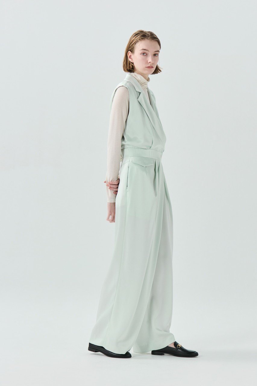 【ティーチ/TEECHI】のTMOサテンジャンプスーツ 人気、トレンドファッション・服の通販 founy(ファニー) 　ファッション　Fashion　レディースファッション　Fashion for Women　パンツ　Pants & Trousers　アクセサリー　Fashion Accessories　インナー　Innerwear　エレガント 上品　Elegant　ギャザー　Gathered, Ruffled　サテン　Satin, Glossy Fabric　シルク　Silk, 100% Silk　ジーンズ　Jeans, Denim Pants　ストレッチ　Stretch, Stretchy Fabric　スラックス　Slacks, Dress Pants　スーツ　Suit, Formalwear　ダブル　Double, Double-Breasted　なめらか　Smooth, Silky Texture　フロント　Front, Front Design　ブラウジング　Blouson Silhouette, Cinched Waist　ポケット　Pocket, Pocket Detail　メタル　Metal, Metal Parts　ヨーク　Yoke, Yoke Design　旅行　Travel　other-4|ID: prp329100004722647 ipo3291000000035870399