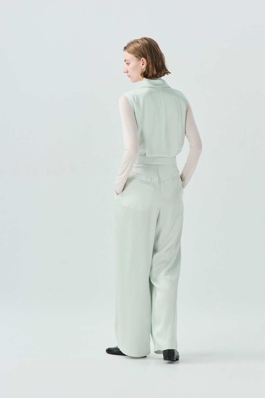 【ティーチ/TEECHI】のTMOサテンジャンプスーツ 人気、トレンドファッション・服の通販 founy(ファニー) 　ファッション　Fashion　レディースファッション　Fashion for Women　パンツ　Pants & Trousers　アクセサリー　Fashion Accessories　インナー　Innerwear　エレガント 上品　Elegant　ギャザー　Gathered, Ruffled　サテン　Satin, Glossy Fabric　シルク　Silk, 100% Silk　ジーンズ　Jeans, Denim Pants　ストレッチ　Stretch, Stretchy Fabric　スラックス　Slacks, Dress Pants　スーツ　Suit, Formalwear　ダブル　Double, Double-Breasted　なめらか　Smooth, Silky Texture　フロント　Front, Front Design　ブラウジング　Blouson Silhouette, Cinched Waist　ポケット　Pocket, Pocket Detail　メタル　Metal, Metal Parts　ヨーク　Yoke, Yoke Design　旅行　Travel　other-5|ID: prp329100004722647 ipo3291000000035870401