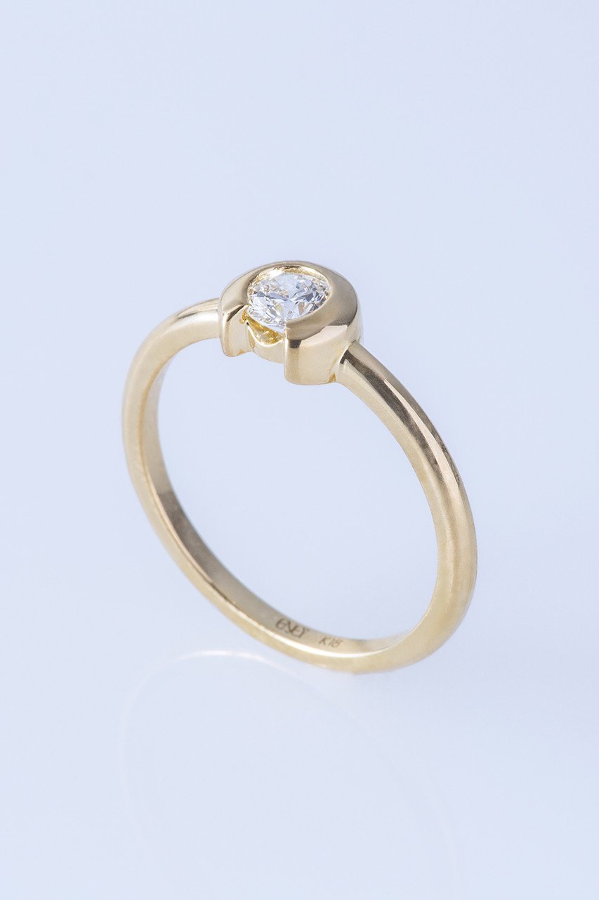 【エネイ/ENEY】の【受注生産】BEZEL K18YG 0.23カラットリング 人気、トレンドファッション・服の通販 founy(ファニー) 　ファッション　Fashion　レディースファッション　Fashion for Women　おすすめ　Recommended / Our Picks　コレクション　Collection, Seasonal Line　シンプル　Simple, Minimal　スリット　Slit, Slit Detail　ダイヤモンド　Diamond, Brilliant Cut　新作・新入荷　New Arrivals / New In　 other-1|ID: prp329100004725030 ipo3291000000034143739