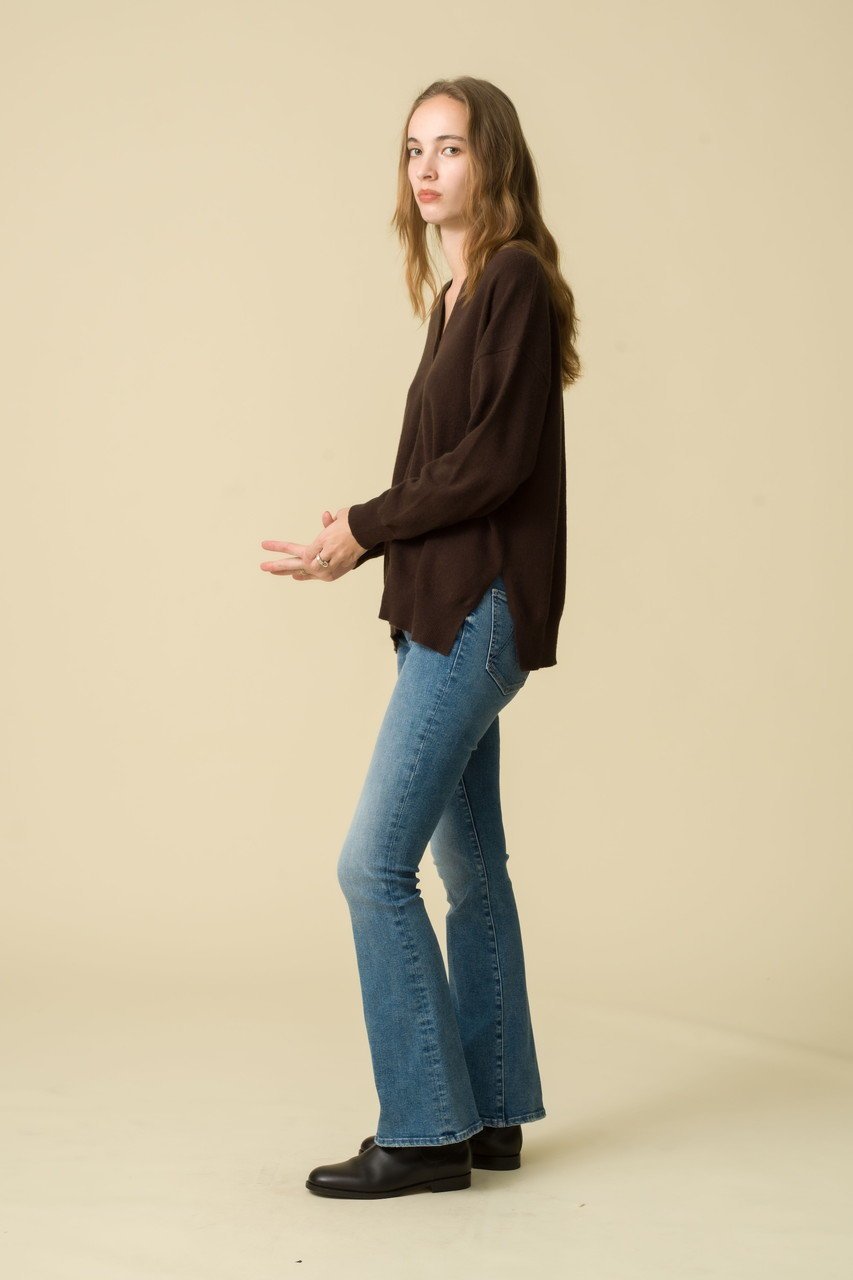 【デミーリー/DEMYLEE】のJAYLA シグネチャーカシミヤ サイドスリット Vネックカーディガン 人気、トレンドファッション・服の通販 founy(ファニー) 　ファッション　Fashion　レディースファッション　Fashion for Women　トップス・カットソー　Cut & Sew Tops　ニット　Knit Tops & Sweaters　カーディガン・羽織り　Layered Style Cardigans　Vネックトップス　V-Neck Tops / V-Cut Neckline Shirts　カーディガン　Cardigan, Knitwear　シンプル　Simple, Minimal　スリット　Slit, Slit Detail　トレンド　Trend, Trending Now　ボトム　Bottoms, Lower Wear　定番　Standard, Basic Item　新作・新入荷　New Arrivals / New In　other-6|ID: prp329100004727428 ipo3291000000034153252