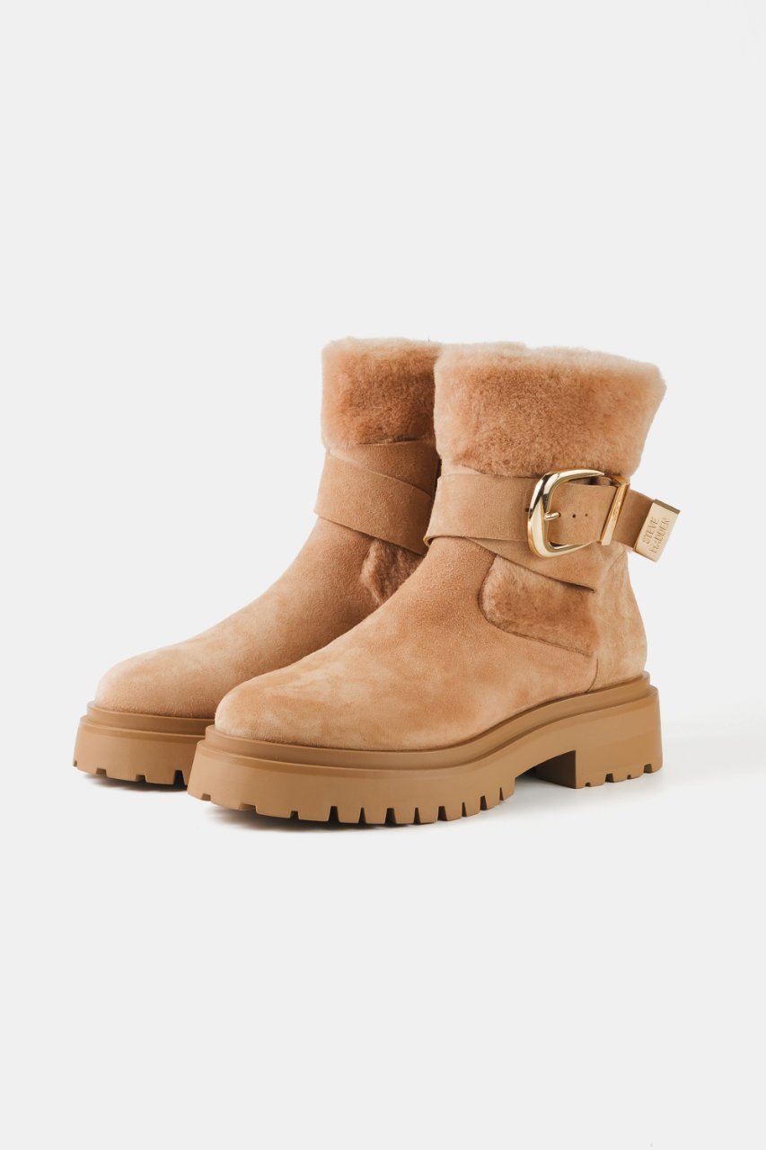 【スティーブマデン/STEVE MADDEN】のLODGE ファースエードショートブーツ 人気、トレンドファッション・服の通販 founy(ファニー) 　ファッション　Fashion　レディースファッション　Fashion for Women　おすすめ　Recommended / Our Picks　ショート　Short, Short Length　シンプル　Simple, Minimal　ジップ　Zip, Zipper　デニム　Denim, Jeans Material　ドレス　Dress, One-Piece　バランス　Balance, Style Balance　フェミニン　Feminine, Girly　フォルム　Silhouette, Form　ミドル　Middle Length, Mid Height　リュクス　Luxury, Elegant, High-End, Chic　新作・新入荷　New Arrivals / New In　other-2|ID: prp329100004727450 ipo3291000000034153390