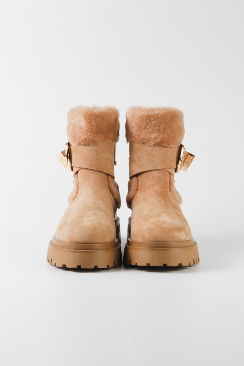 【スティーブマデン/STEVE MADDEN】のLODGE ファースエードショートブーツ 人気、トレンドファッション・服の通販 founy(ファニー) 　ファッション　Fashion　レディースファッション　Fashion for Women　おすすめ　Recommended / Our Picks　ショート　Short, Short Length　シンプル　Simple, Minimal　ジップ　Zip, Zipper　デニム　Denim, Jeans Material　ドレス　Dress, One-Piece　バランス　Balance, Style Balance　フェミニン　Feminine, Girly　フォルム　Silhouette, Form　ミドル　Middle Length, Mid Height　リュクス　Luxury, Elegant, High-End, Chic　新作・新入荷　New Arrivals / New In　other-3|ID: prp329100004727450 ipo3291000000034153391