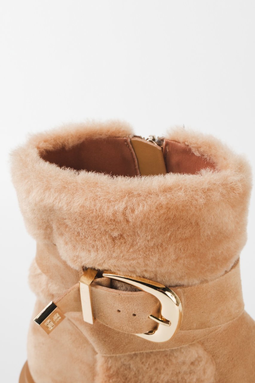 【スティーブマデン/STEVE MADDEN】のLODGE ファースエードショートブーツ 人気、トレンドファッション・服の通販 founy(ファニー) 　ファッション　Fashion　レディースファッション　Fashion for Women　おすすめ　Recommended / Our Picks　ショート　Short, Short Length　シンプル　Simple, Minimal　ジップ　Zip, Zipper　デニム　Denim, Jeans Material　ドレス　Dress, One-Piece　バランス　Balance, Style Balance　フェミニン　Feminine, Girly　フォルム　Silhouette, Form　ミドル　Middle Length, Mid Height　リュクス　Luxury, Elegant, High-End, Chic　新作・新入荷　New Arrivals / New In　other-5|ID: prp329100004727450 ipo3291000000034153393