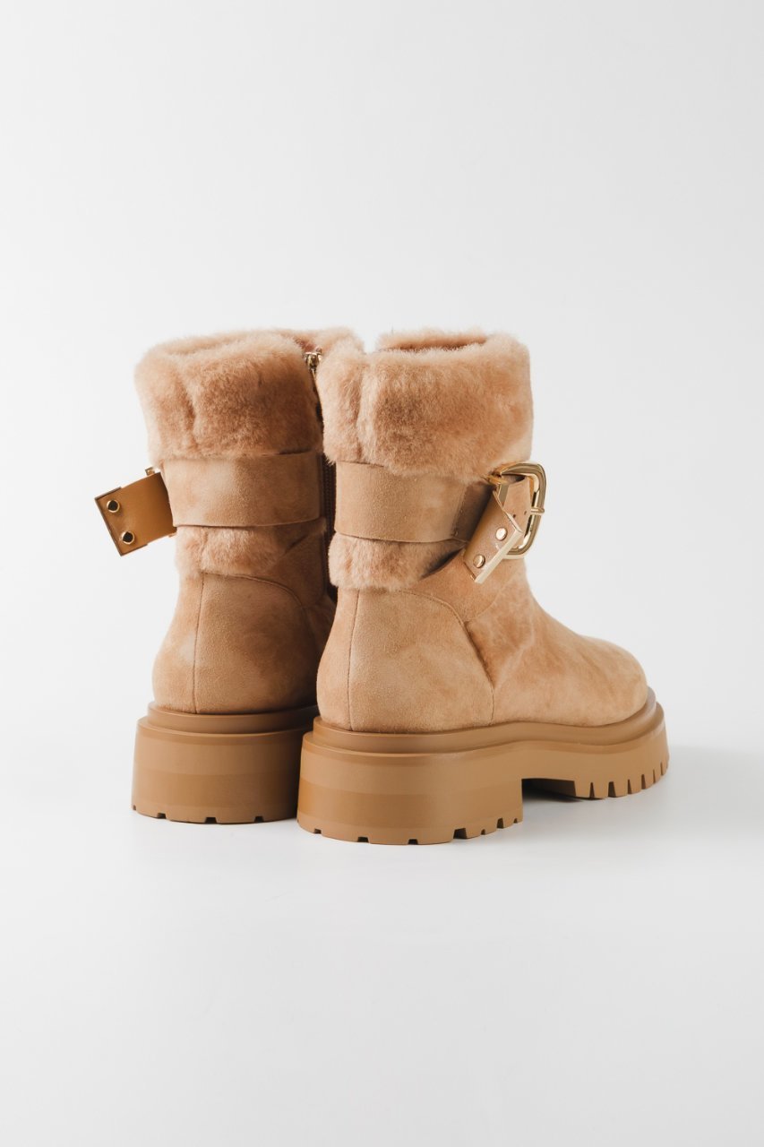 【スティーブマデン/STEVE MADDEN】のLODGE ファースエードショートブーツ 人気、トレンドファッション・服の通販 founy(ファニー) 　ファッション　Fashion　レディースファッション　Fashion for Women　おすすめ　Recommended / Our Picks　ショート　Short, Short Length　シンプル　Simple, Minimal　ジップ　Zip, Zipper　デニム　Denim, Jeans Material　ドレス　Dress, One-Piece　バランス　Balance, Style Balance　フェミニン　Feminine, Girly　フォルム　Silhouette, Form　ミドル　Middle Length, Mid Height　リュクス　Luxury, Elegant, High-End, Chic　新作・新入荷　New Arrivals / New In　other-6|ID: prp329100004727450 ipo3291000000034153394