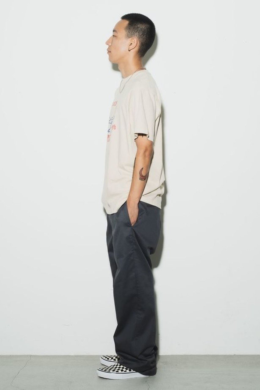 【アンダーアール/UNDER R】の【10/11 11:00販売開始】【JOE ROBERTS】【UNDER R別注】グラフィックティー(サンド) 人気、トレンドファッション・服の通販 founy(ファニー) 　ファッション　Fashion　レディースファッション　Fashion for Women　トップス・カットソー　Cut & Sew Tops　シャツ・ブラウス・オフィスカジュアル　Elegant Blouses & Button-Ups　ロングTシャツ・Tシャツ　Longline T-Shirts & Tees　カットソー・ベーシックTシャツ　Cut-and-Sewn Tops / Stretch Tees & Basics　ユニセックス　Unisex, Genderless　グラフィック　Graphic, Graphic Design　ショート　Short, Short Length　スペシャル　Special, Limited Edition　スリーブ　Sleeve, Long Sleeve / Short Sleeve　フィット　Fit, Slim Fit　フロント　Front, Front Design　プリント　Print, Printed Pattern　人気　Popular, Best Seller　別注　Limited Edition, Custom Order　新作・新入荷　New Arrivals / New In　other-6|ID: prp329100004727472 ipo3291000000034153526