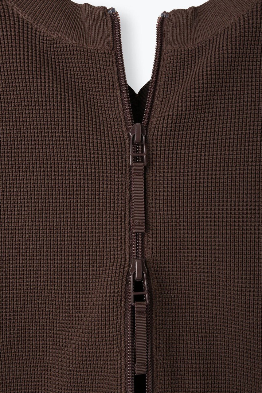 【レリル/lelill】のハイテクワッフル2WAY ジレ 人気、トレンドファッション・服の通販 founy(ファニー) 　ファッション　Fashion　レディースファッション　Fashion for Women　アウター　Coat / Outerwear Collection　レディースジャケット・軽アウター　Jackets　アンサンブル　Ensemble Set　ジャケット　Jacket, Outerwear　フロント　Front, Front Design　ベスト　Vest, Waistcoat　リブニット　Rib Knit, Ribbed Knit　ワッフル　Waffle, Waffle Knit　定番　Standard, Basic Item　洗える　Machine Washable　other-8|ID: prp329100004727479 ipo3291000000036052679